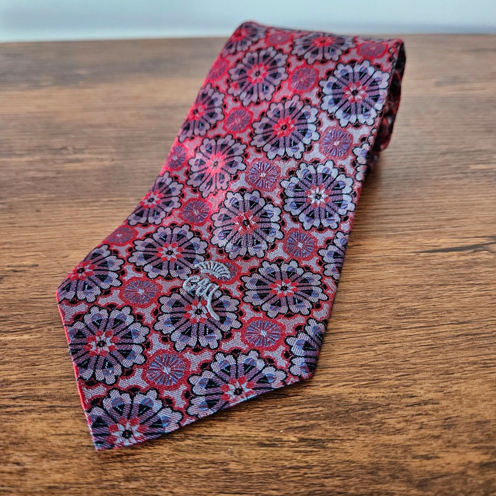 Countess Mara New York Mens Silk Tie Red Purple Blue Floral Medallion Iridescent